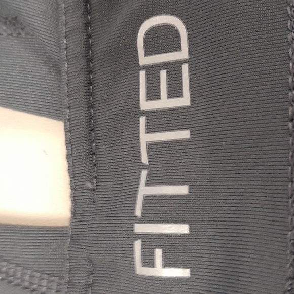 Danskin gray fitted athletic shorts size 12/14 L - Picture 9 of 12